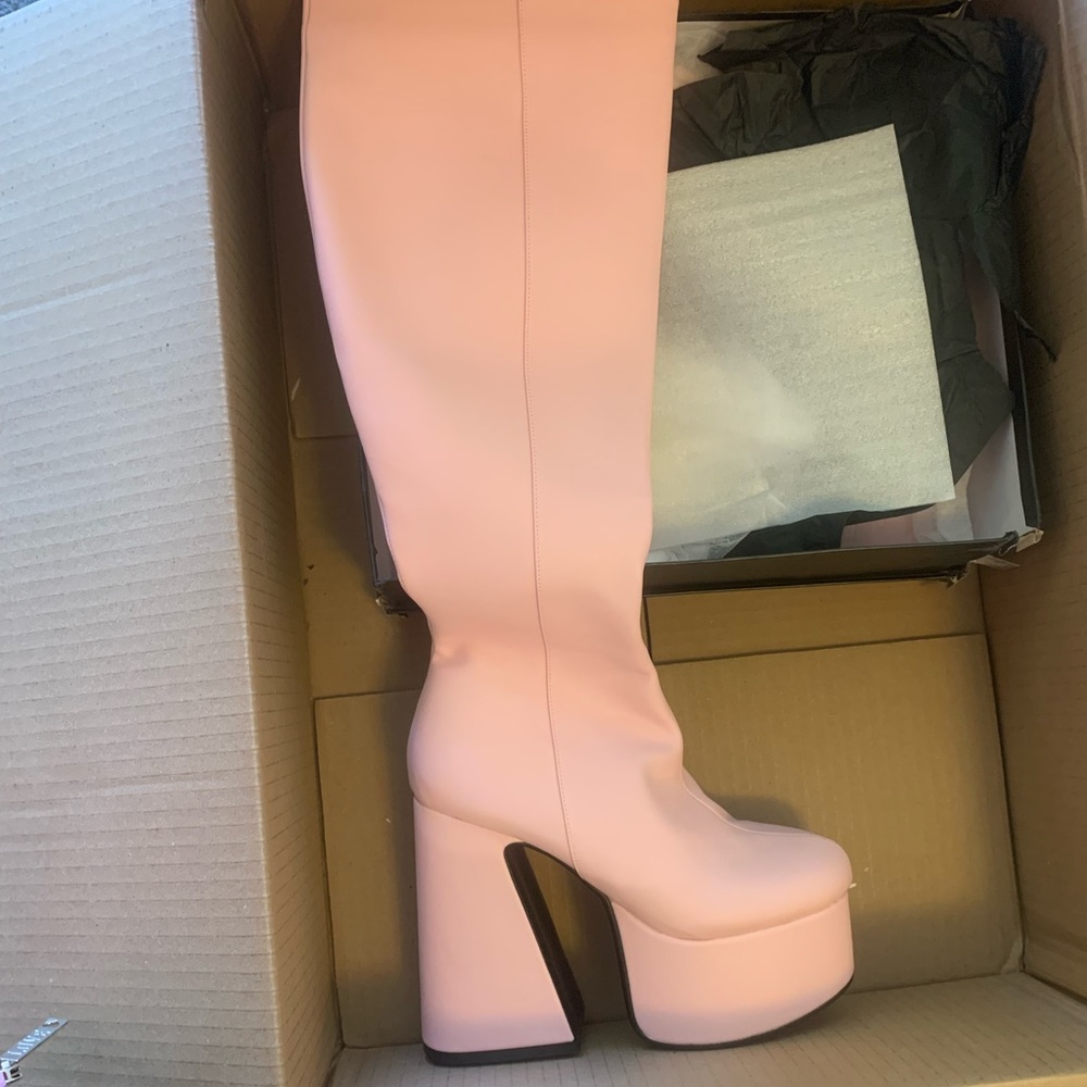 Size 8 Pink Lamoda Boots